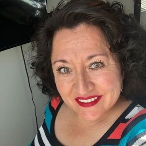 Meet your Posher, Lourdes